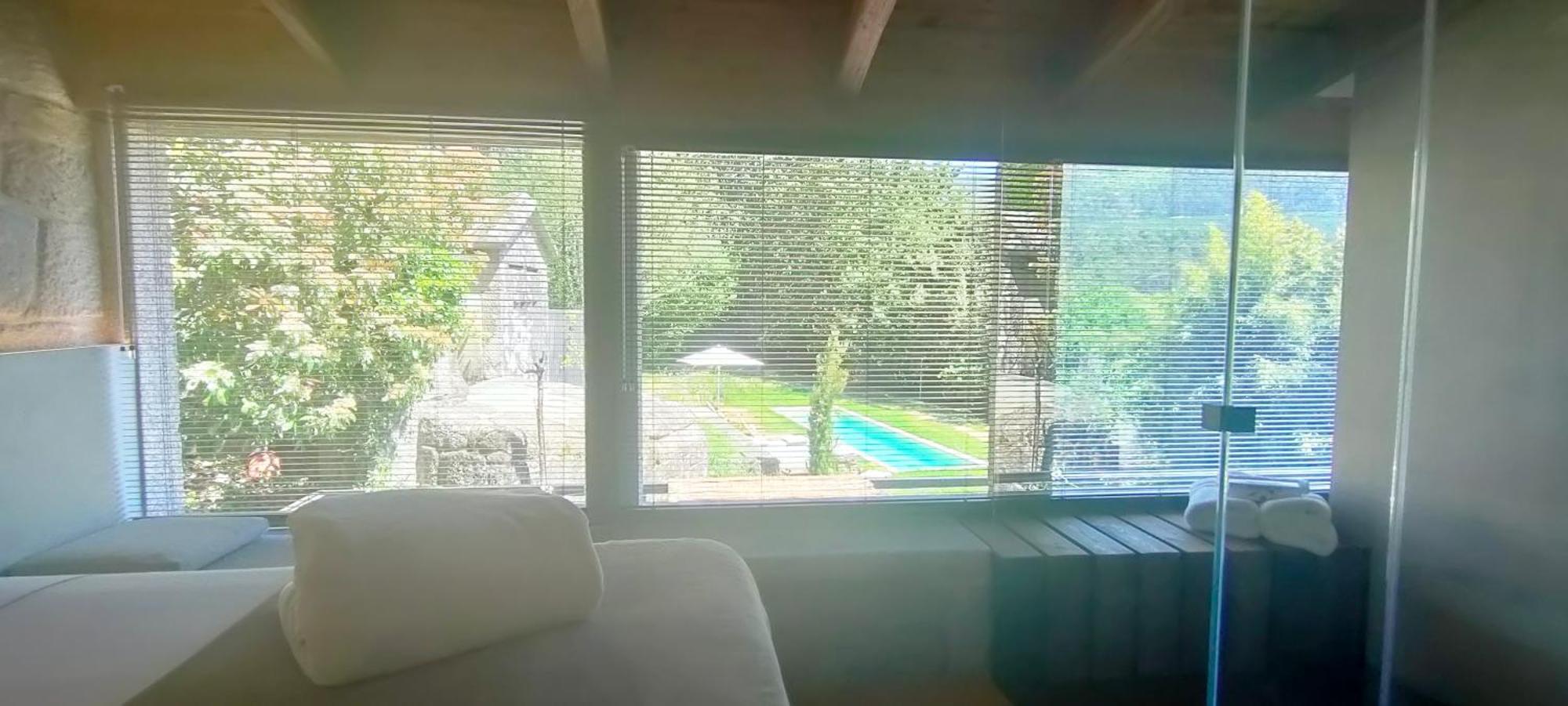 Hotel Numa Experimental Pontevedra Esterno foto